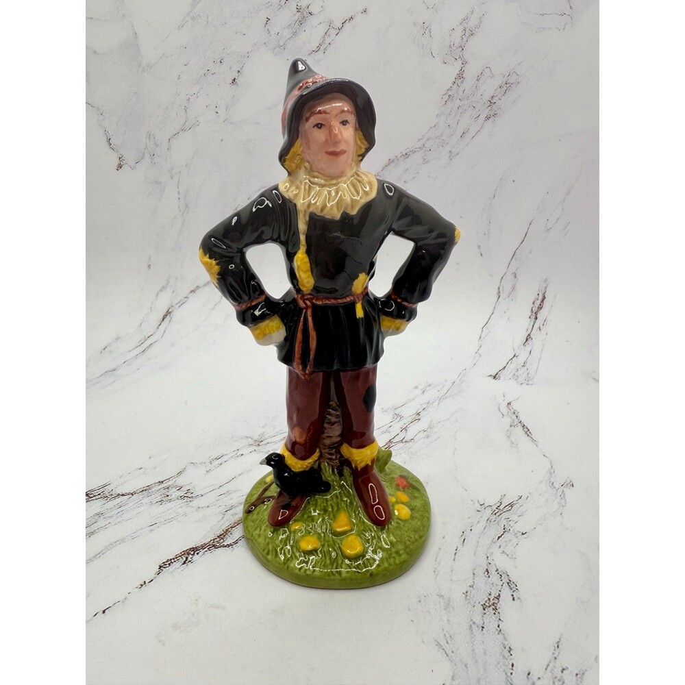 Royal Doulton Wizard Of Oz Scarecrow 838 60th Anniversary Of the Movie 6.5" Tall